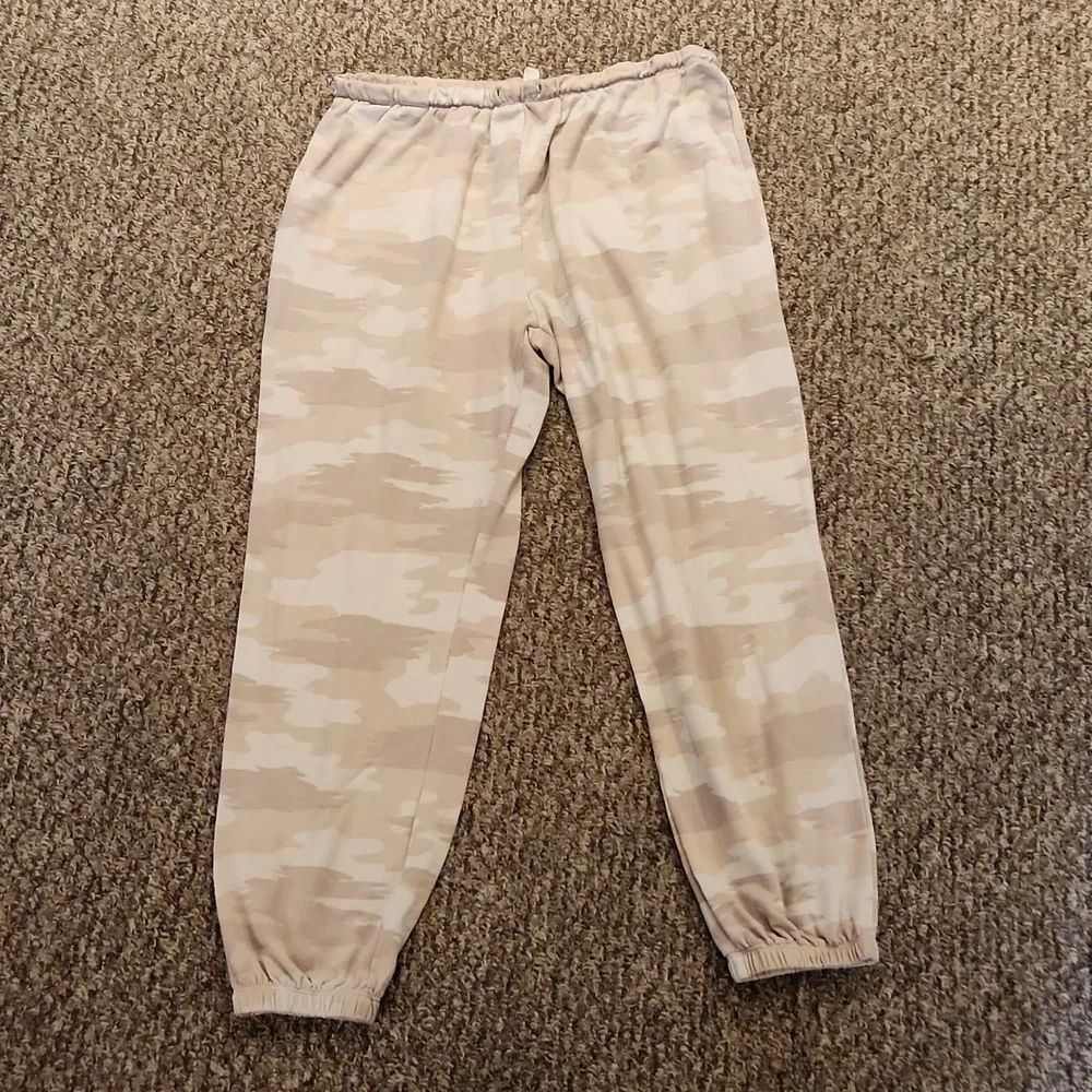 Como Vintage Pajamas Color Pink Camouflage Size XL